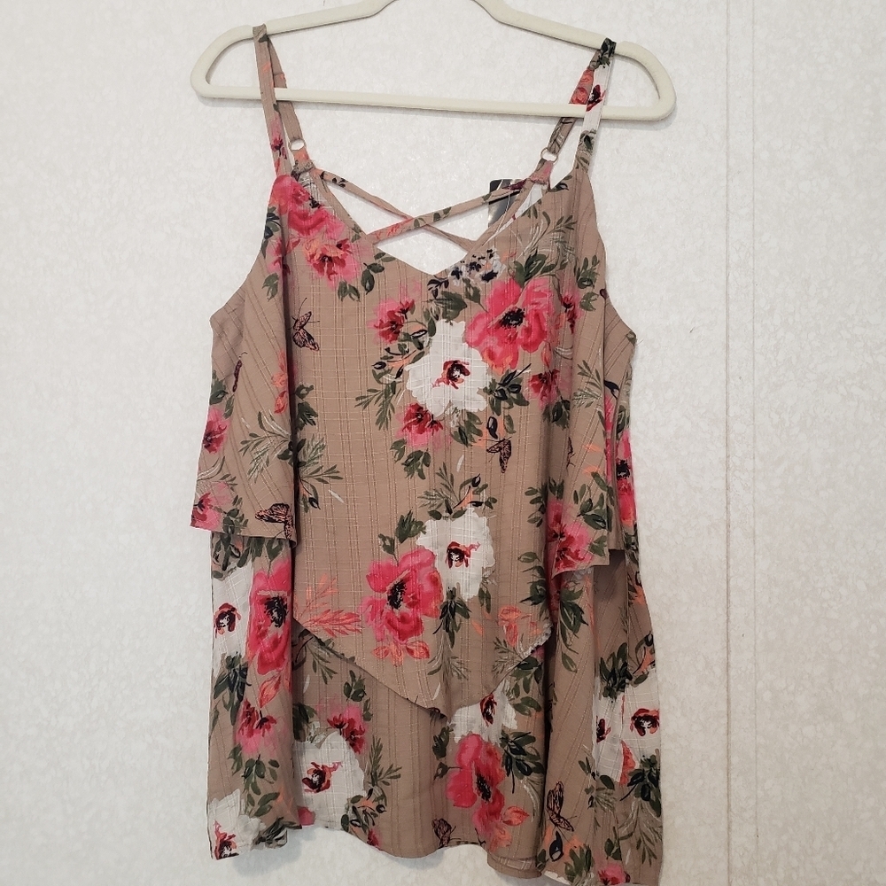 TORRID TAN FLORAL CAMI TANK...SIZE:00